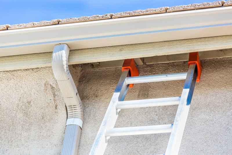 best gutter size for homes, gutter size guide